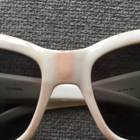 AUTHENTIC Valentino Sunglasses - Picture 4 of 8